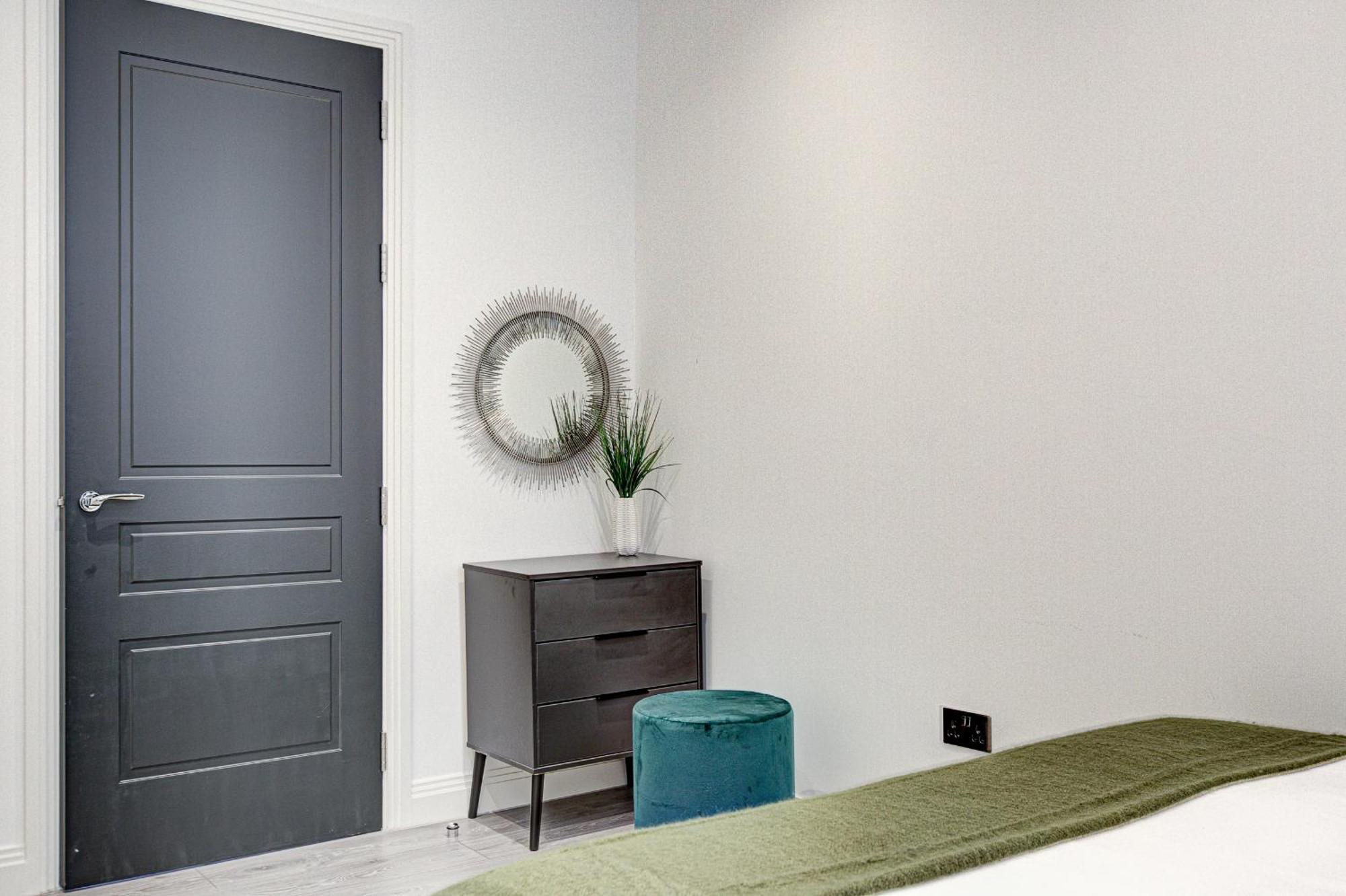 Hybrid Resi - London, Fulham Near Chelsea And Putney Apartment