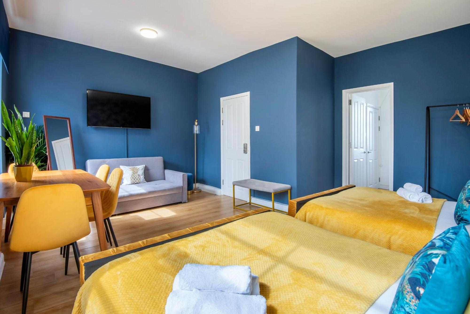 Brand New The Palms: Luxury Family * Londen