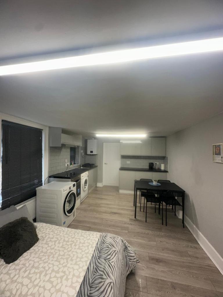 Apartment Super 2 Bed Flat
