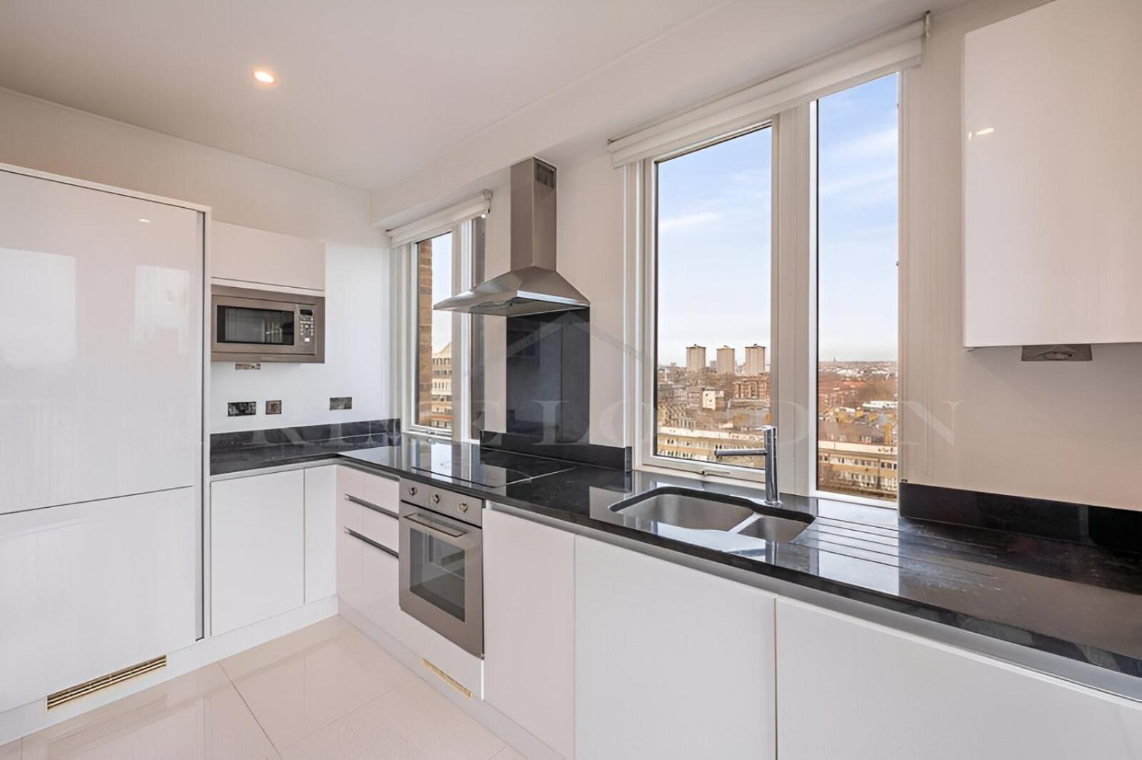 Apartment Still Life Euston Deluxe London
