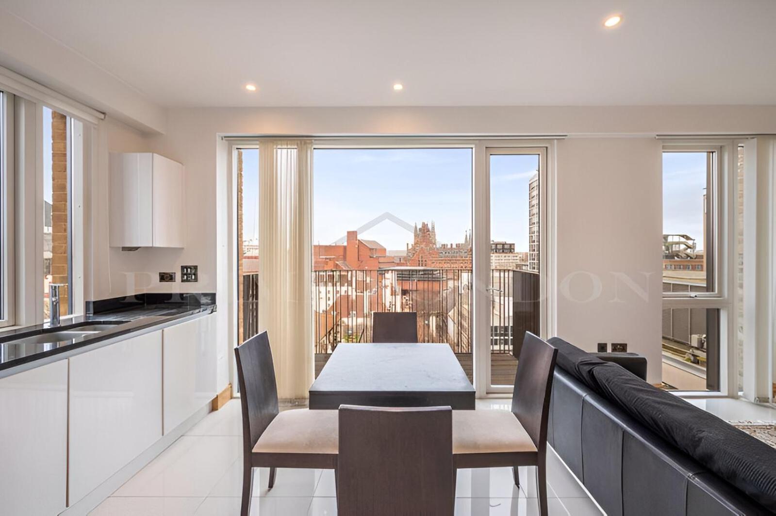 Apartment Still Life Euston Deluxe *