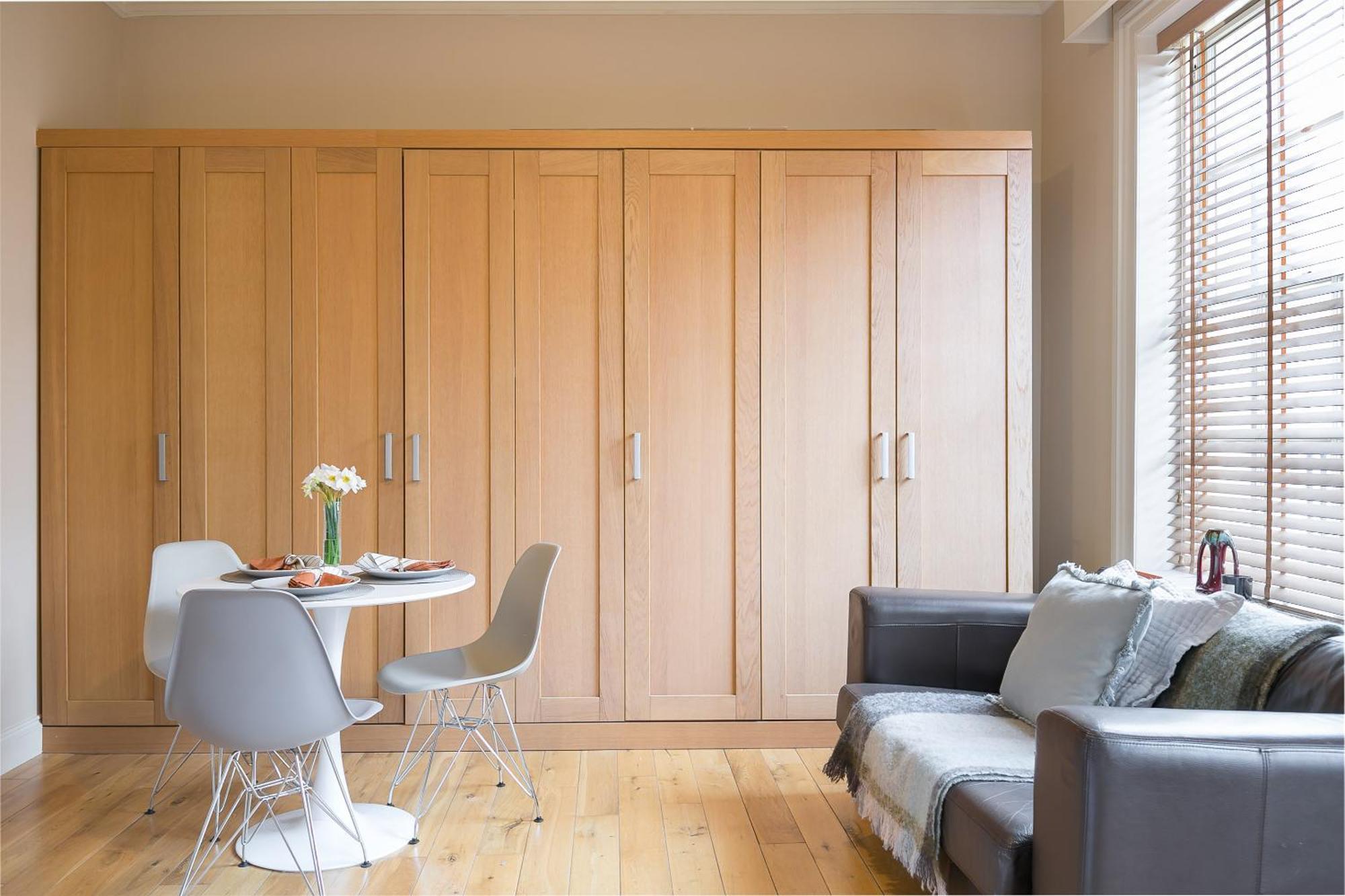 Small Sun Lit Studio Minutes From Kings Cross Station Apartment