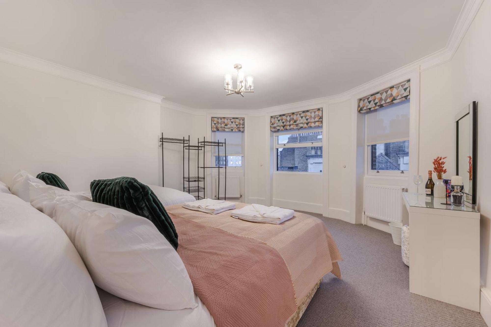 Apartment Modern Luxury 3bed 3bathroom Retreat 6hs London