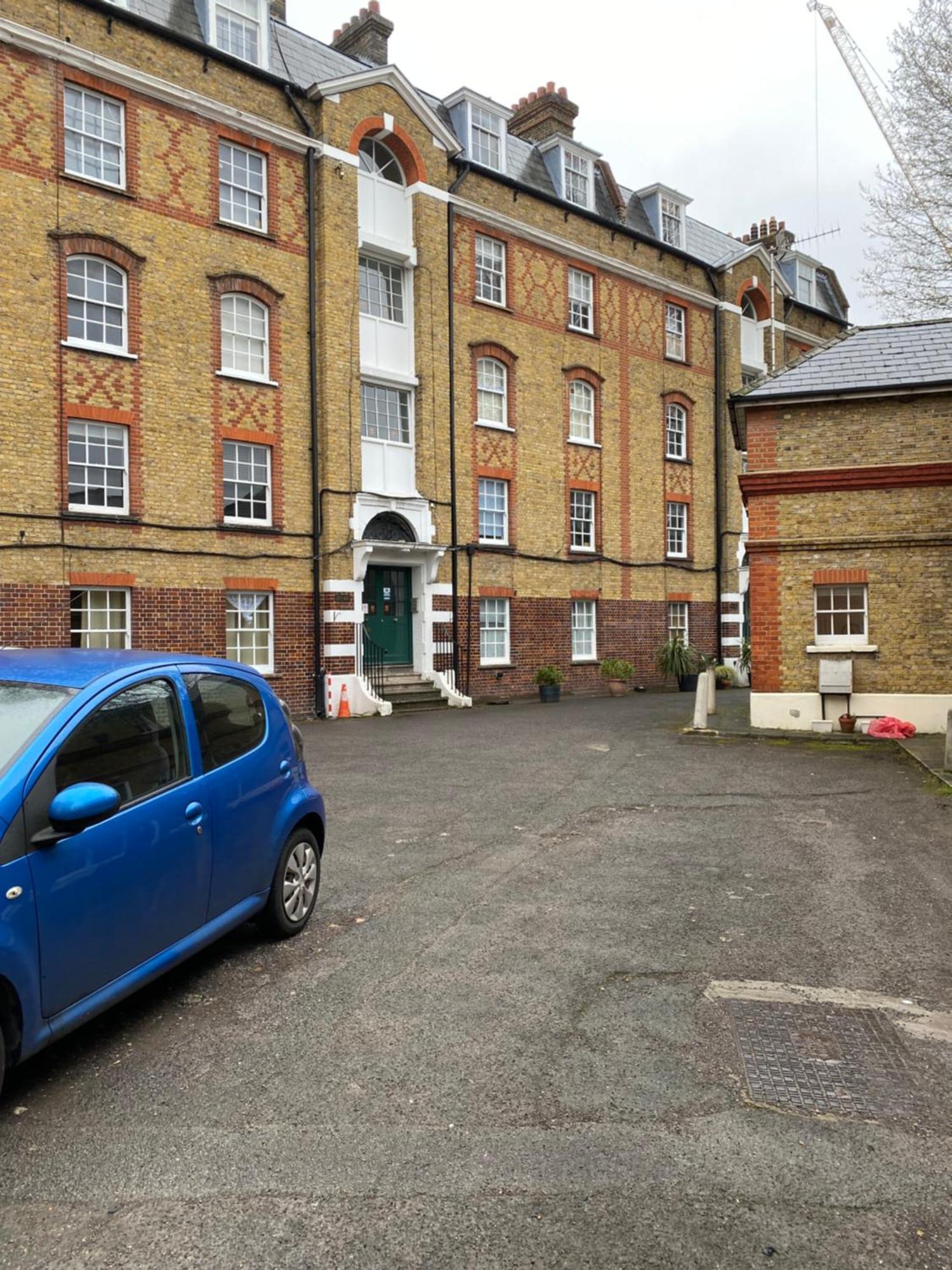 Two Bedroom Two Bathrooms Superior London
