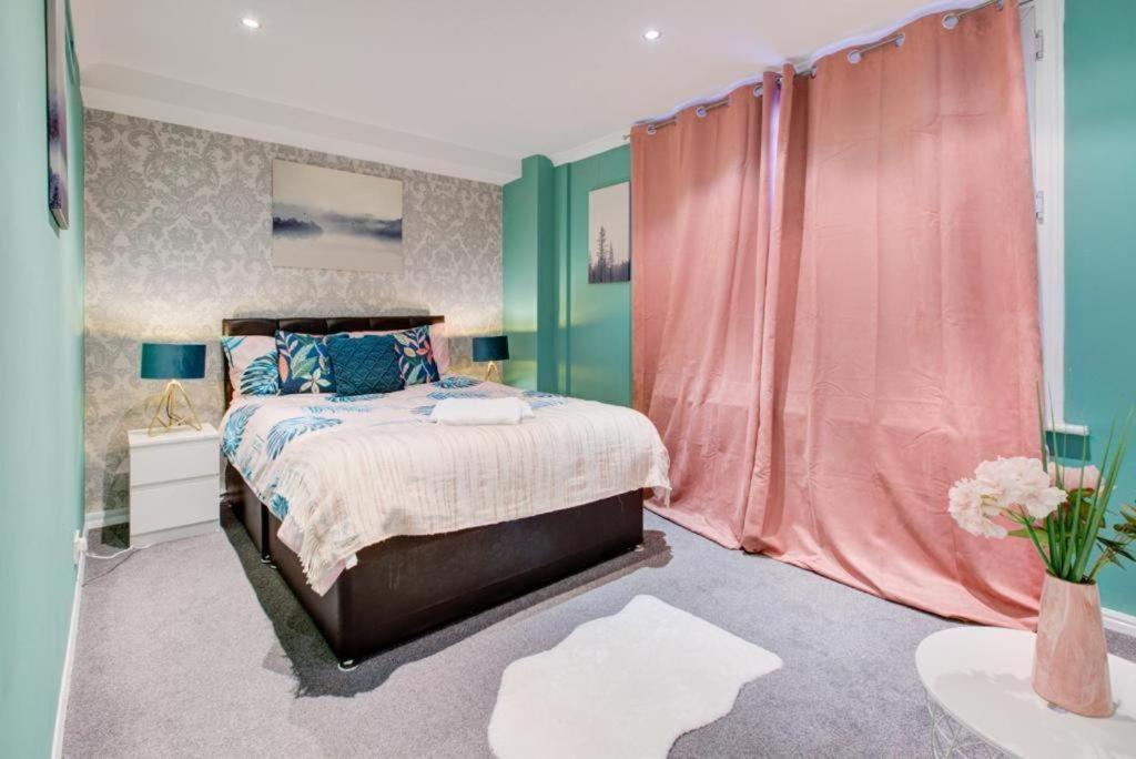Edgware Road Two Bedroom Apartment London