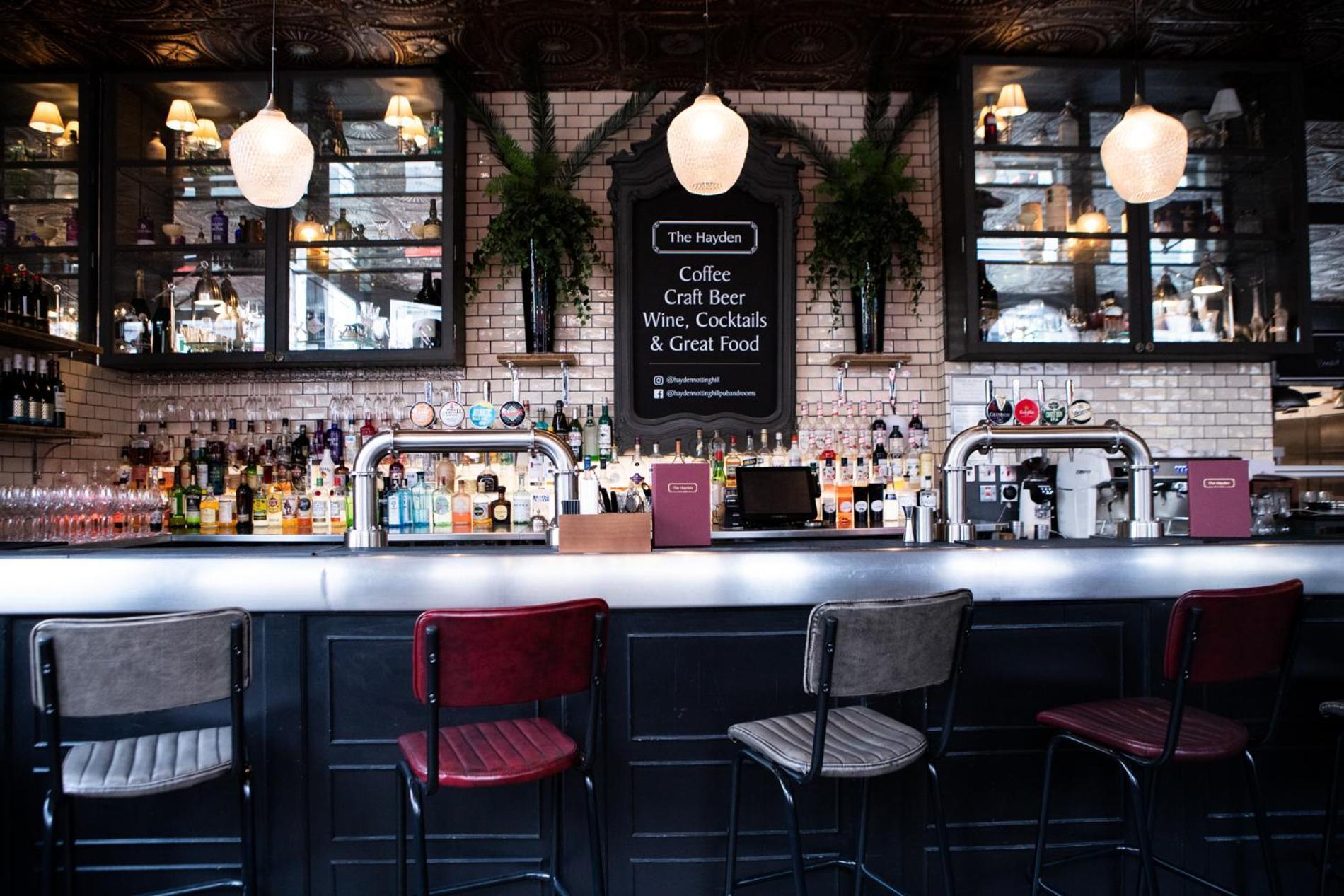 Gasthuis The Hayden Pub & 4*