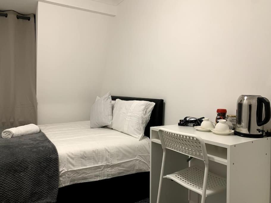 Guest house Warren Street