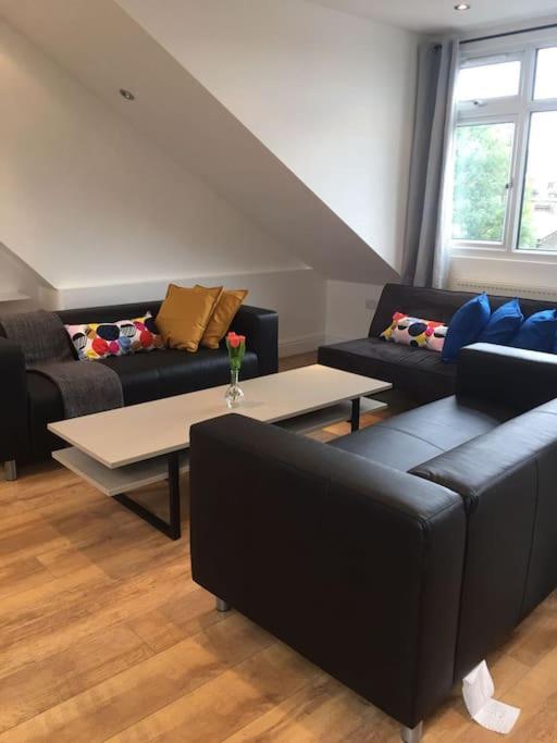 Spacious 3bedroom Flat London
