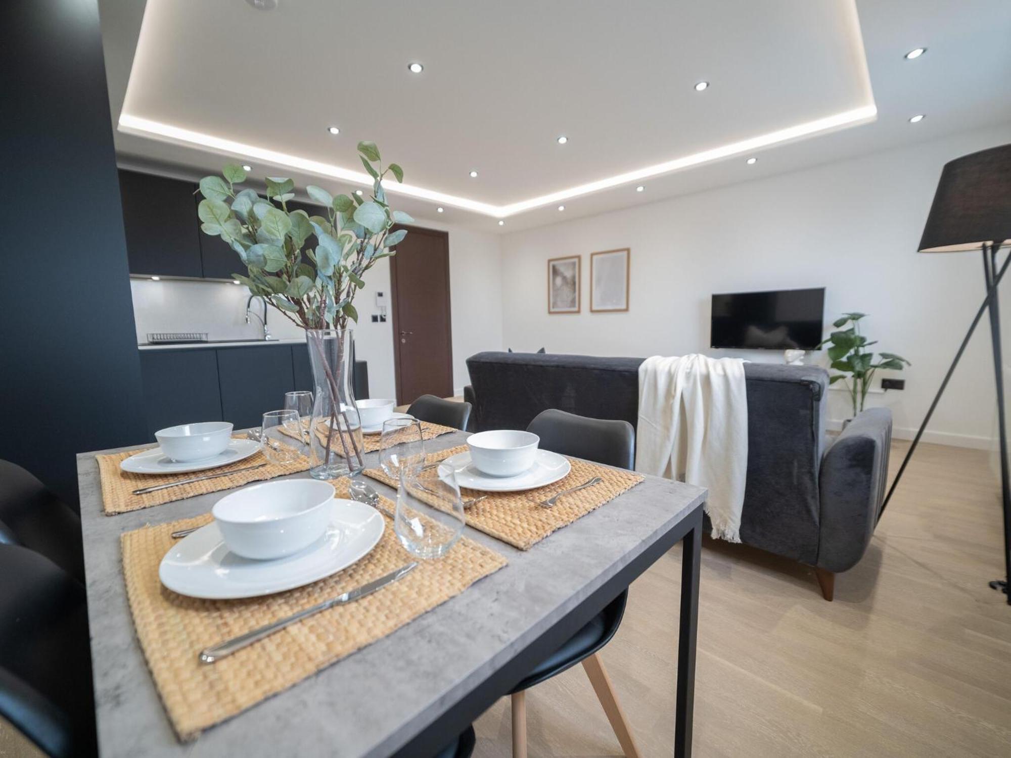 Apartment One And Two Bedroom Near Holloway Train Station By Belvilla *