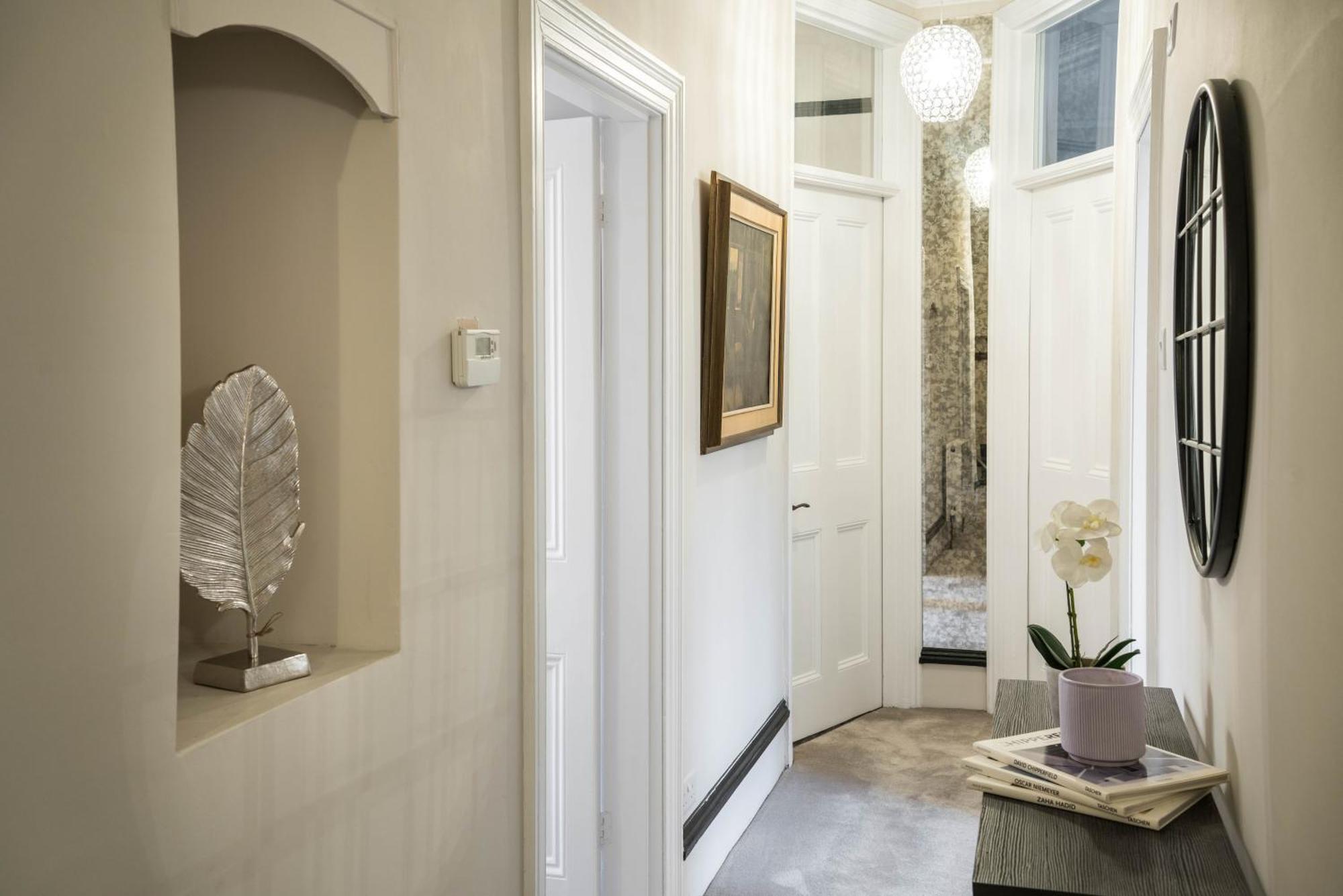 Wk Luxury4bedrooms-kensington-olympia-cinemaroom Apartment London