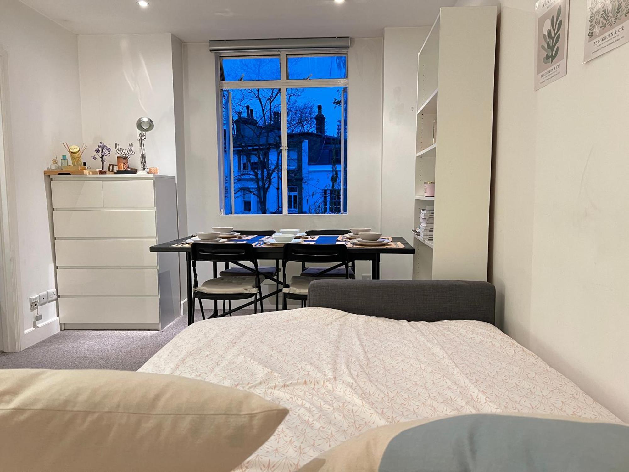 Cozy Flat - 10 Mins From Paddington & Hyde Park *