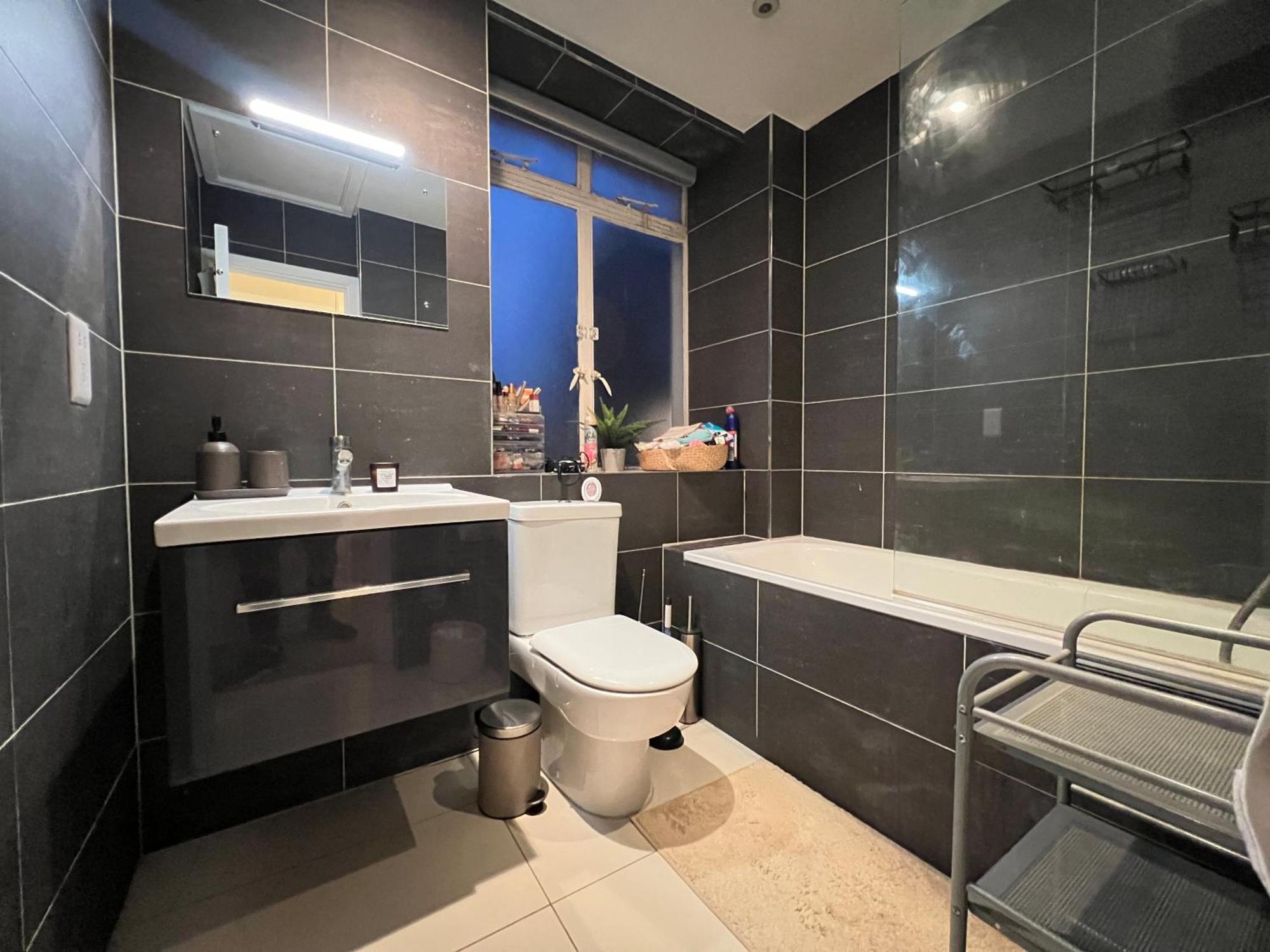 Cozy Flat - 10 Mins From Paddington & Hyde Park