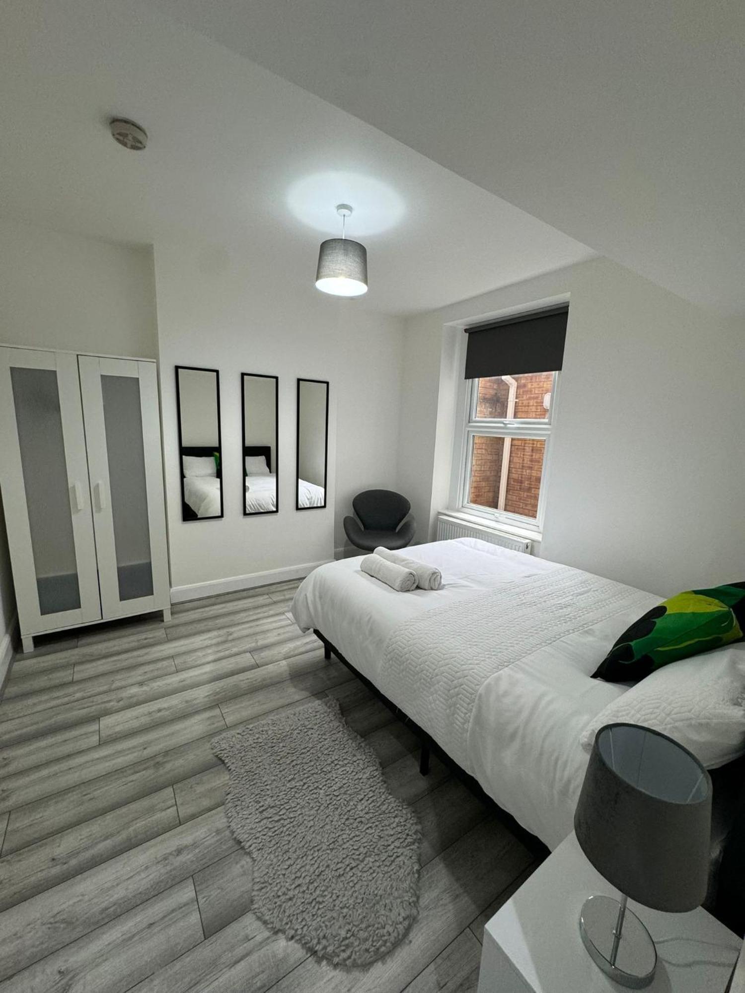 Apartment 2 Double Bedroom Garden Flat In Acton,london