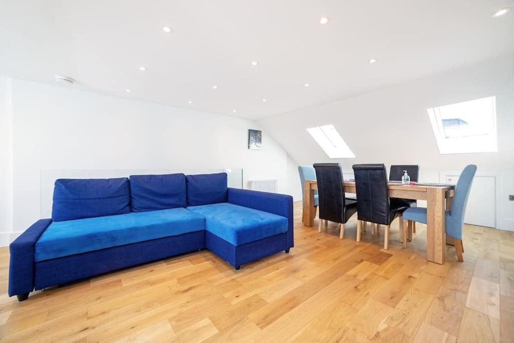 Private Terrace Fulham 3 Bed 2 Baths Apartment *