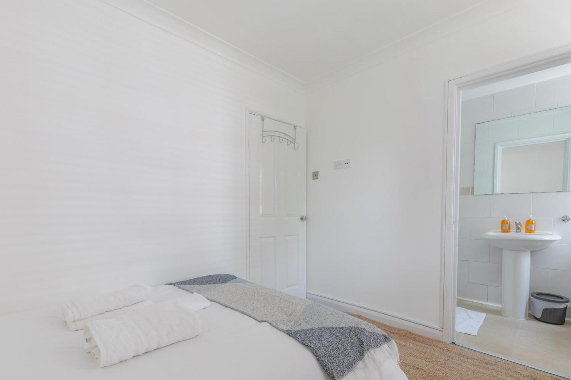 Apartment Spacious 3bd Flat Close To Tube - Fulham!