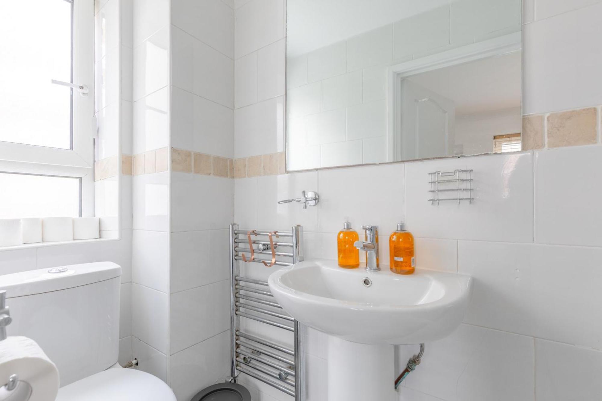 Spacious 3bd Flat Close To Tube - Fulham! *