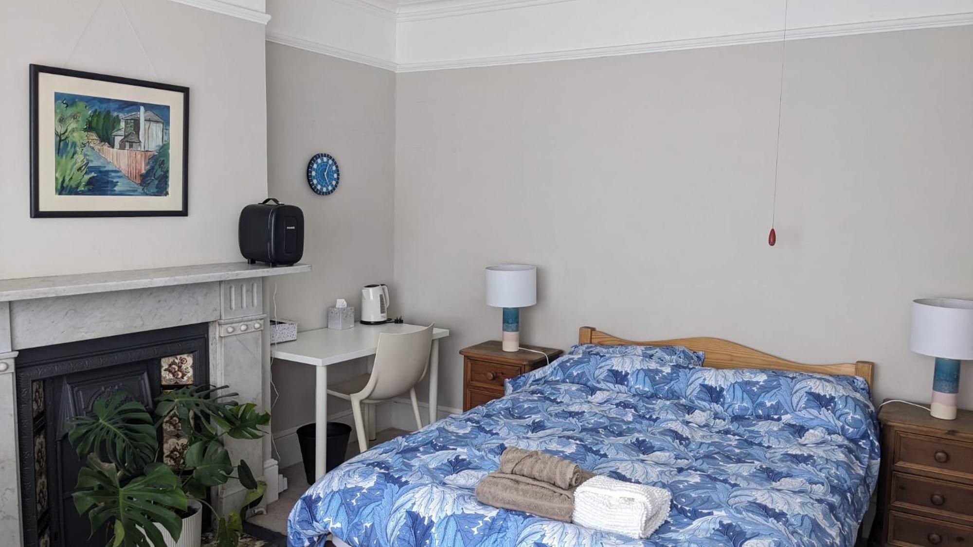 No 25 Comfort And Convenience Ensuite W7 * London