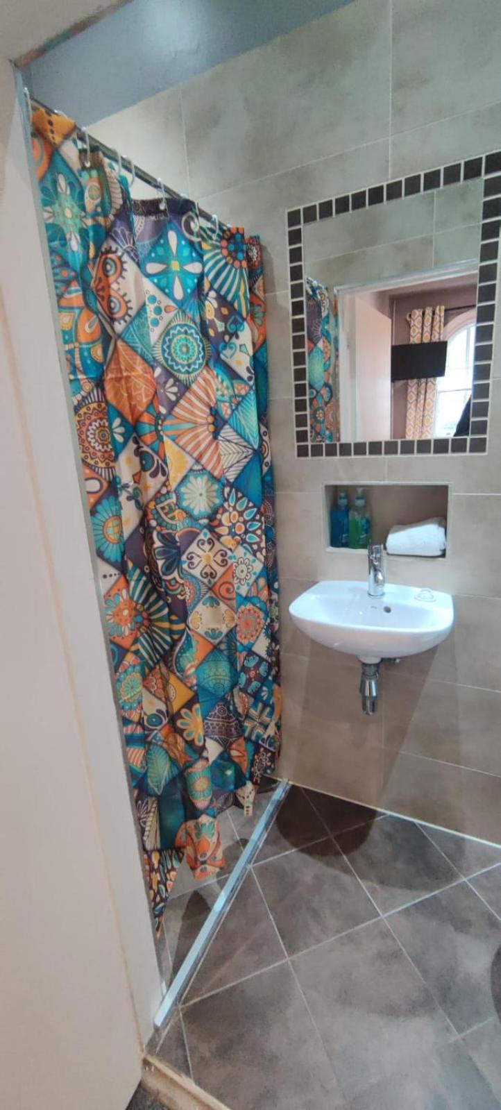 Cosy 2 Bedroom In City Center Euston London