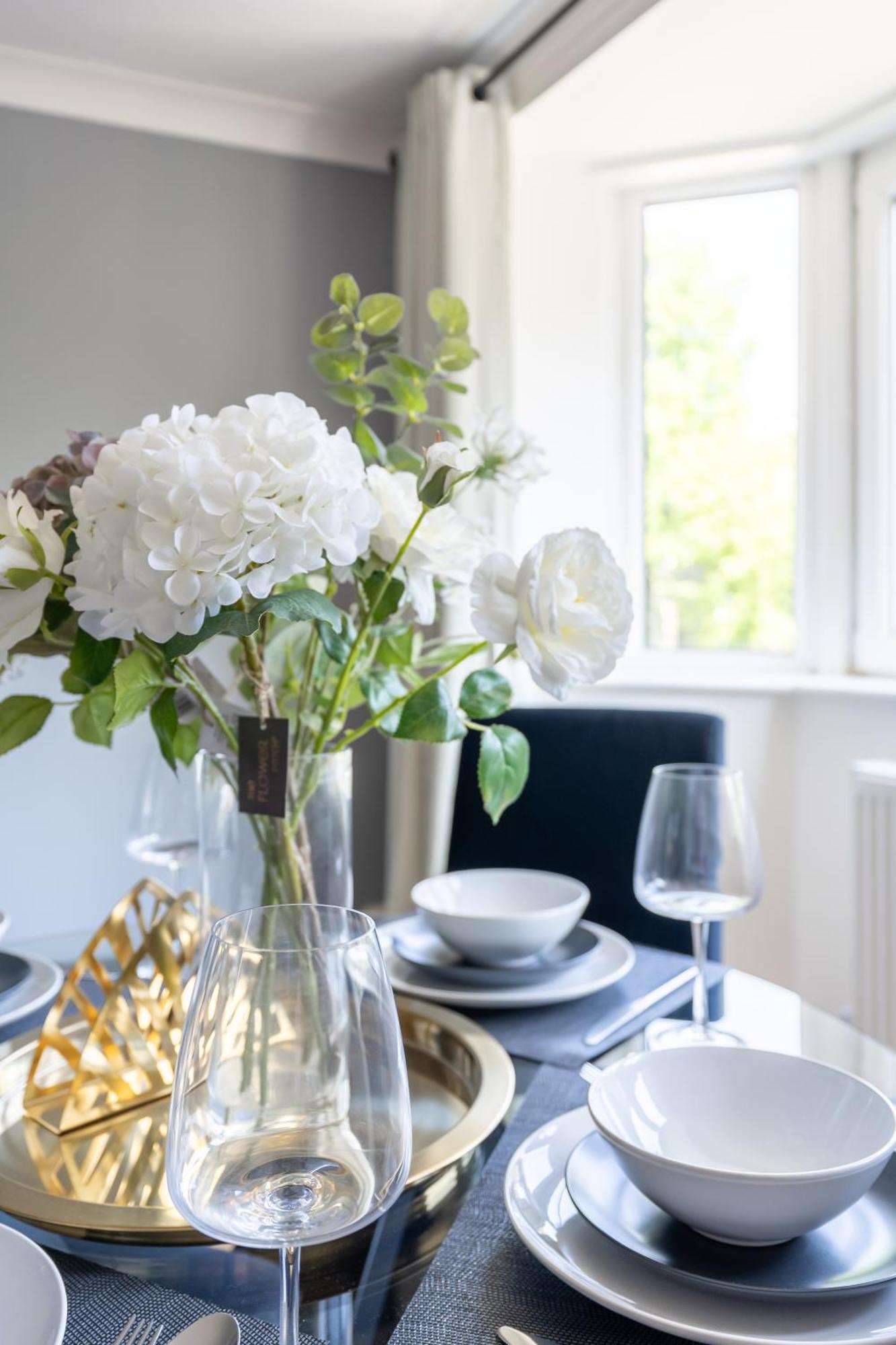 Centrally Located Islington Apartment