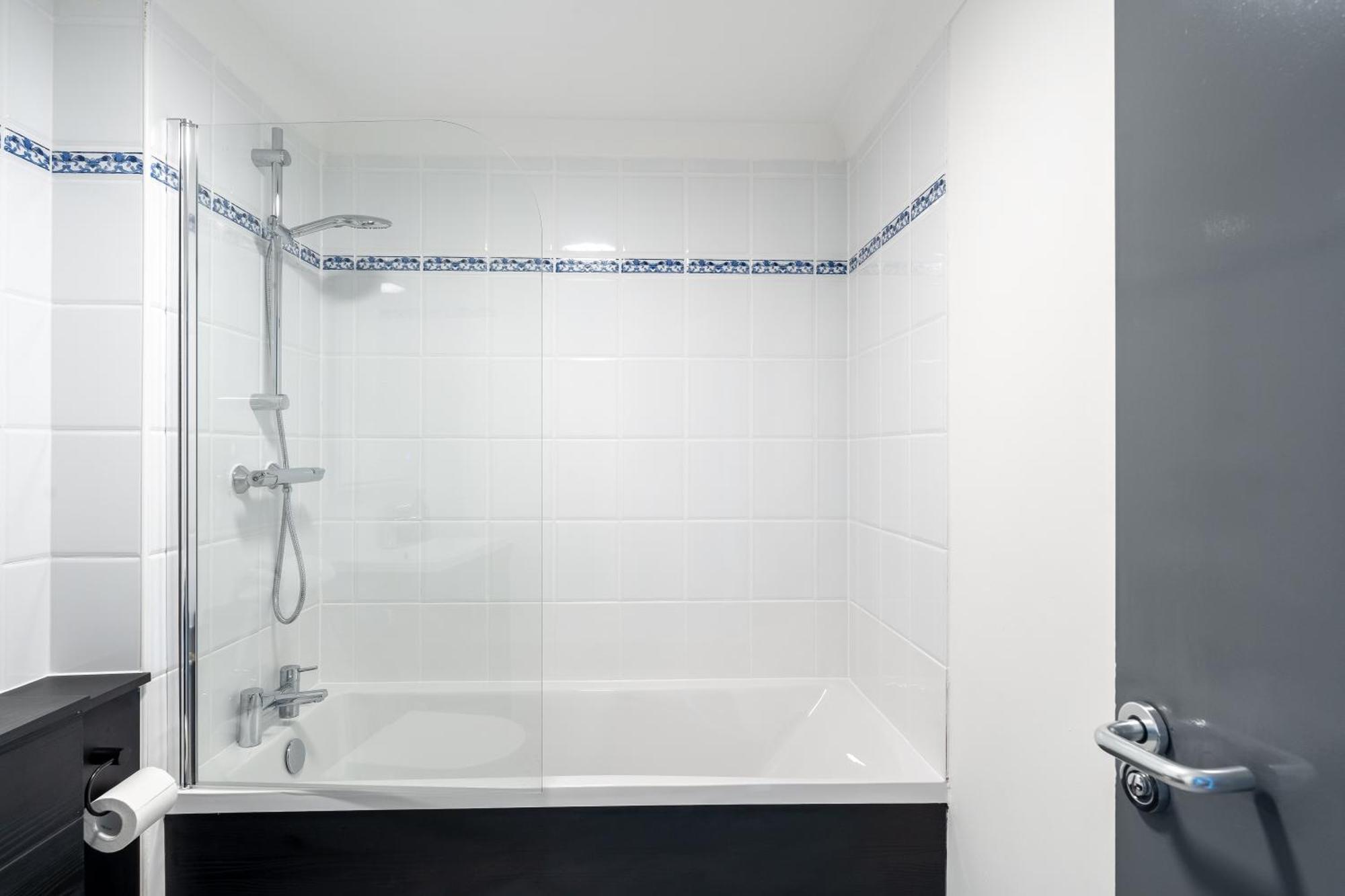 Centrally Located Islington Apartment London