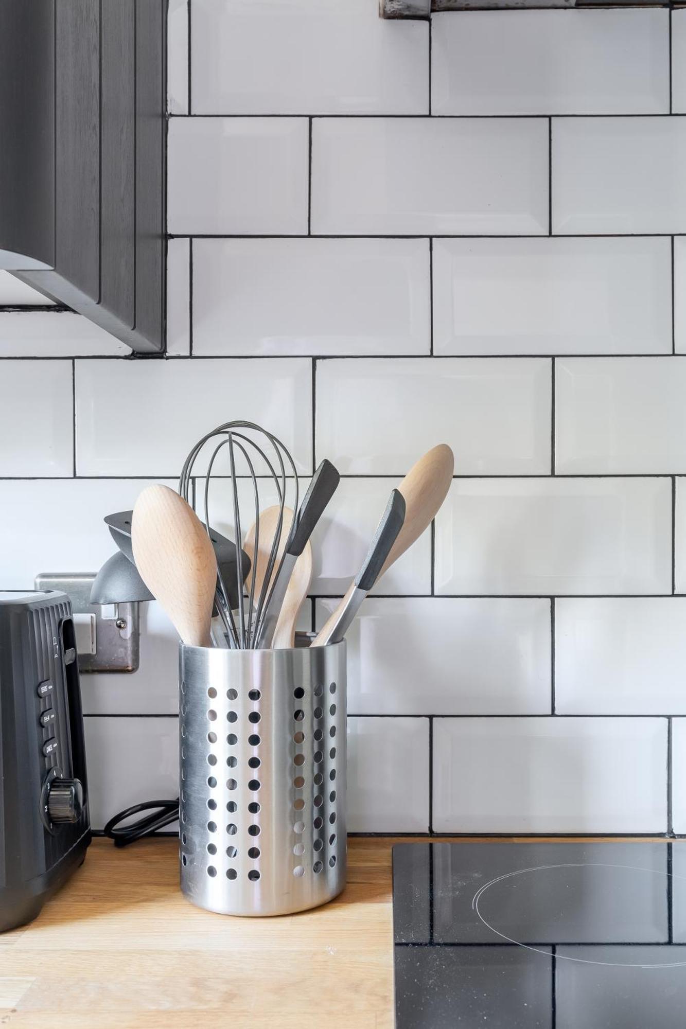 Centrally Located Islington Apartment
