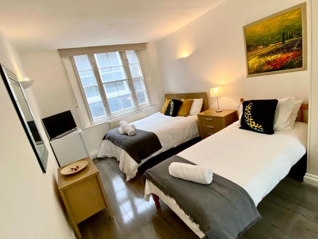 Apartment 1 Bed Apt- Sleeps 3 & Pet Friendly
