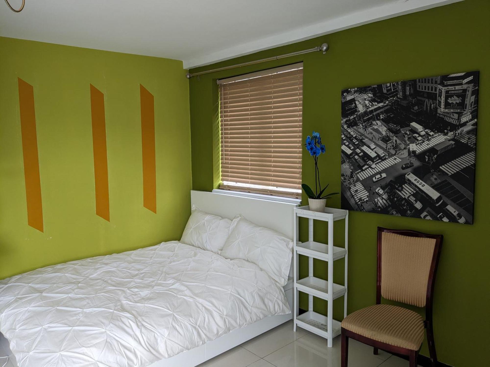 Homestay Creatives' House London