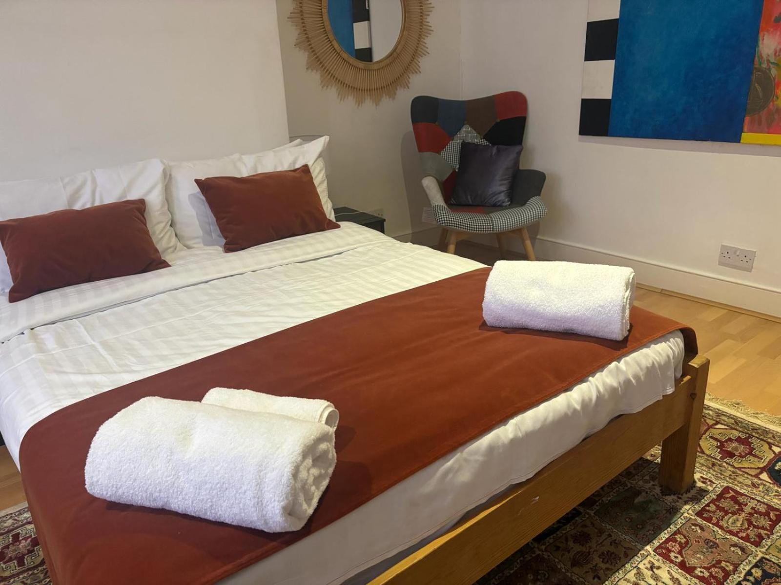 Grand Tulse Hill Homestay *
