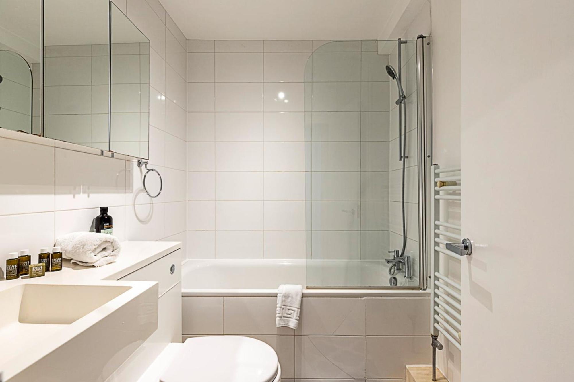 Charming Kensington Apartment