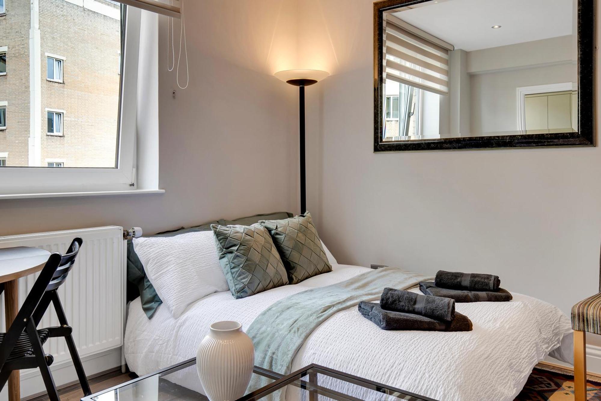 Chelsea Cloisters Studio By Eagle Appartement *