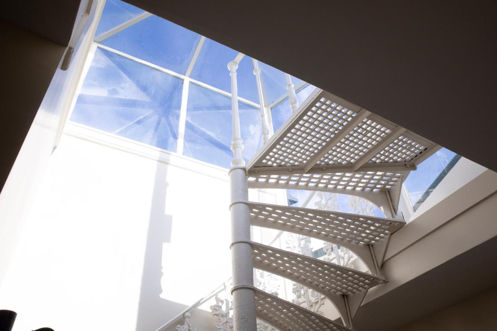 Gulaid House Knightsbridge By Bob W Apartahotel