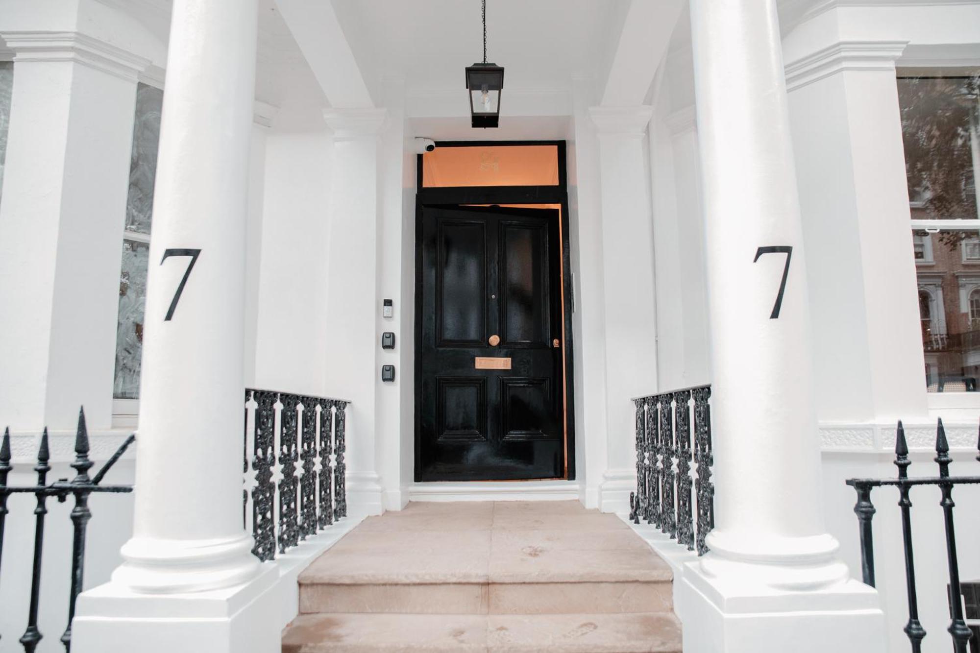 Gulaid House Knightsbridge By Bob W Apartahotel 5*