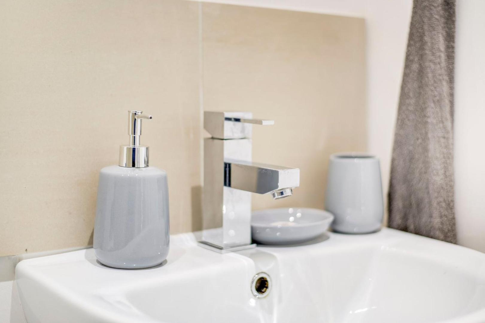 Apartamento Guestready - Sleek Serenity In Hammersmith Londres