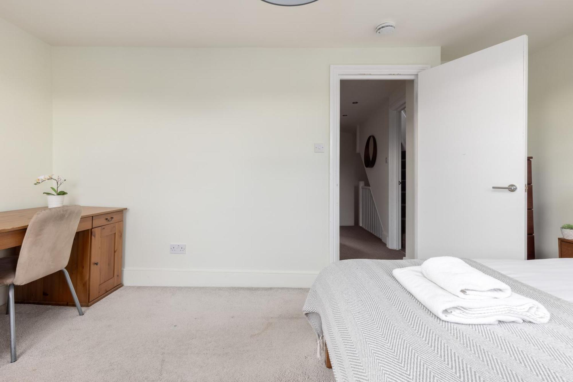 Apartment The Wandsworth Collection London