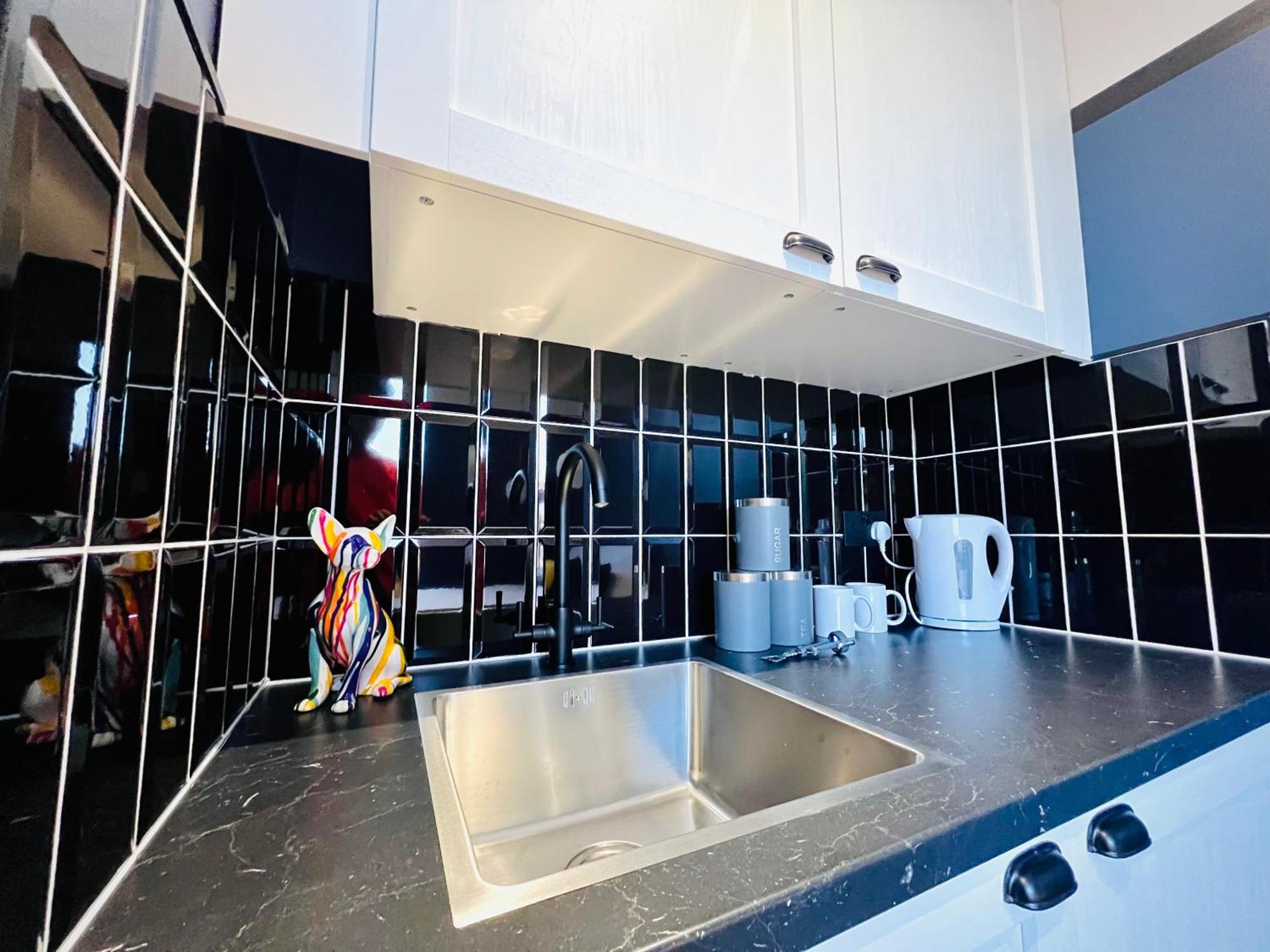 61 Studio, Ideal For Tourists High Recommend!!! Londen