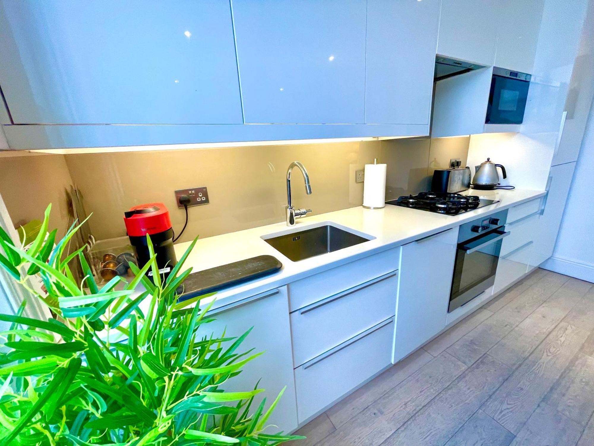 Apartment 2 Beds Flat Chelsea West Brompton London