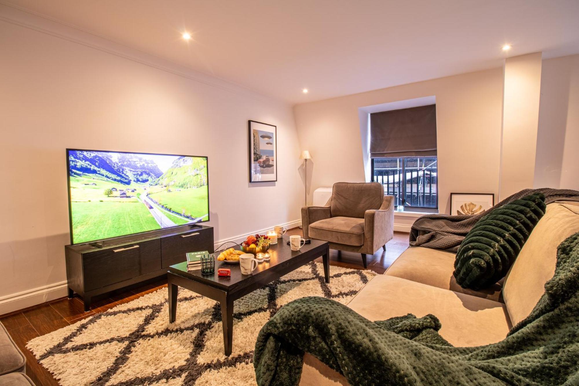 Spacious 2 Bedroom Flat With Pool Table Opposite Green Park 7 Appartement *