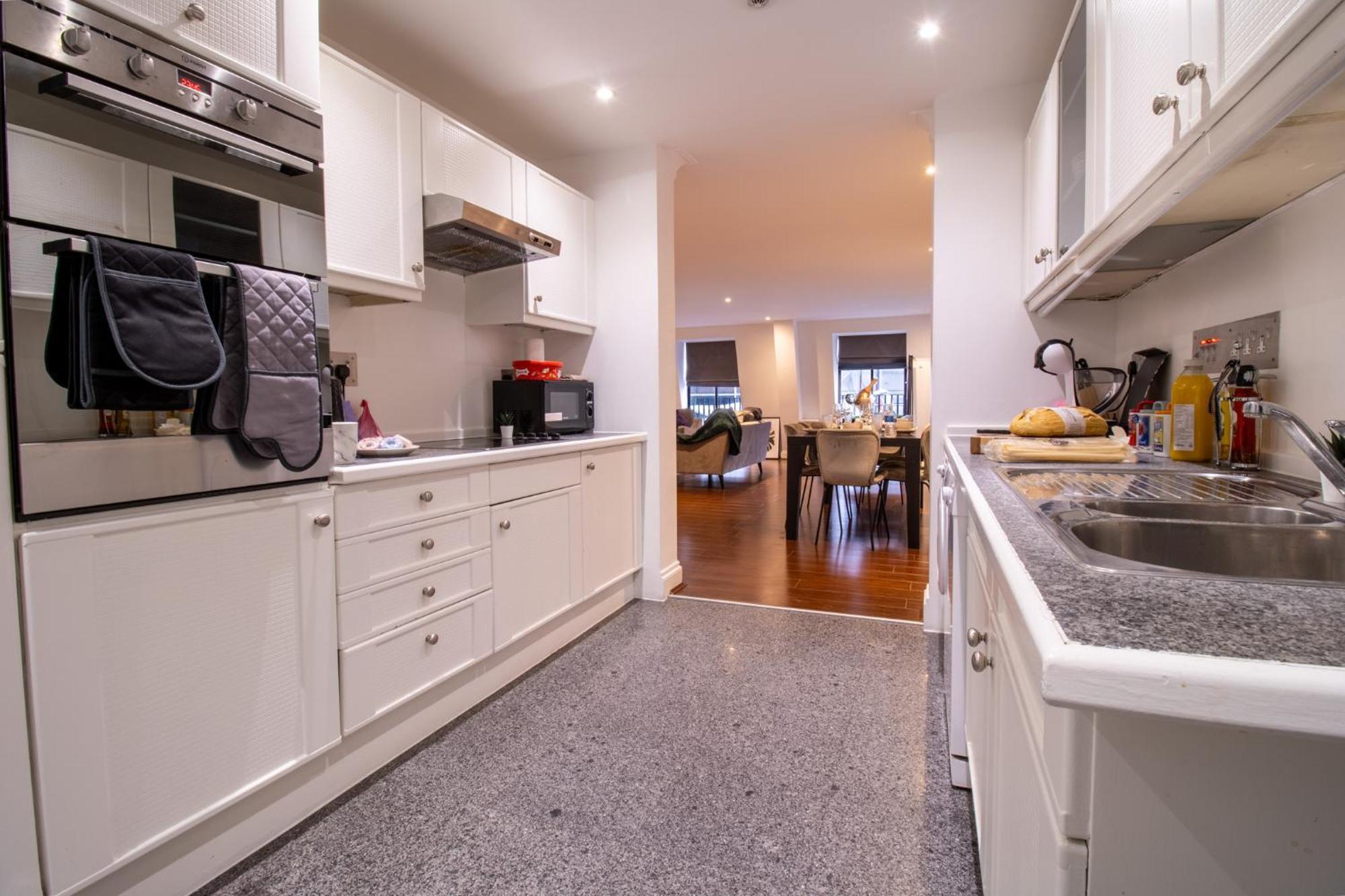 Appartement Spacious 2 Bedroom Flat With Pool Table Opposite Green Park 7