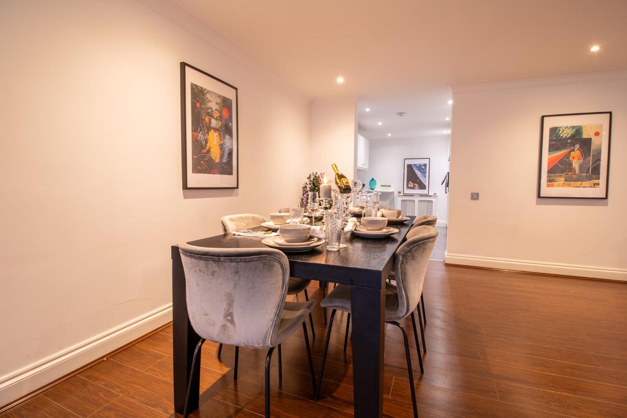 Spacious 2 Bedroom Flat With Pool Table Opposite Green Park 7 Appartement