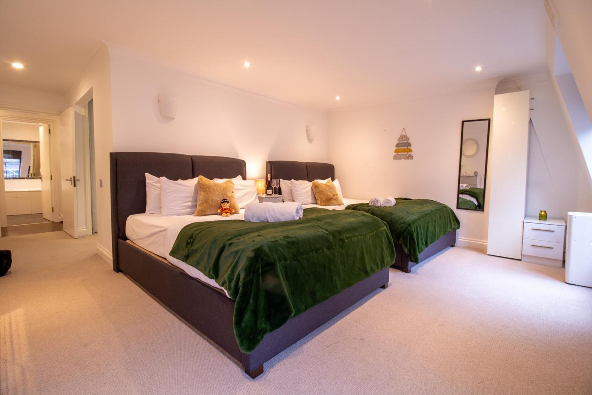 Appartement Spacious 2 Bedroom Flat With Pool Table Opposite Green Park 7 *