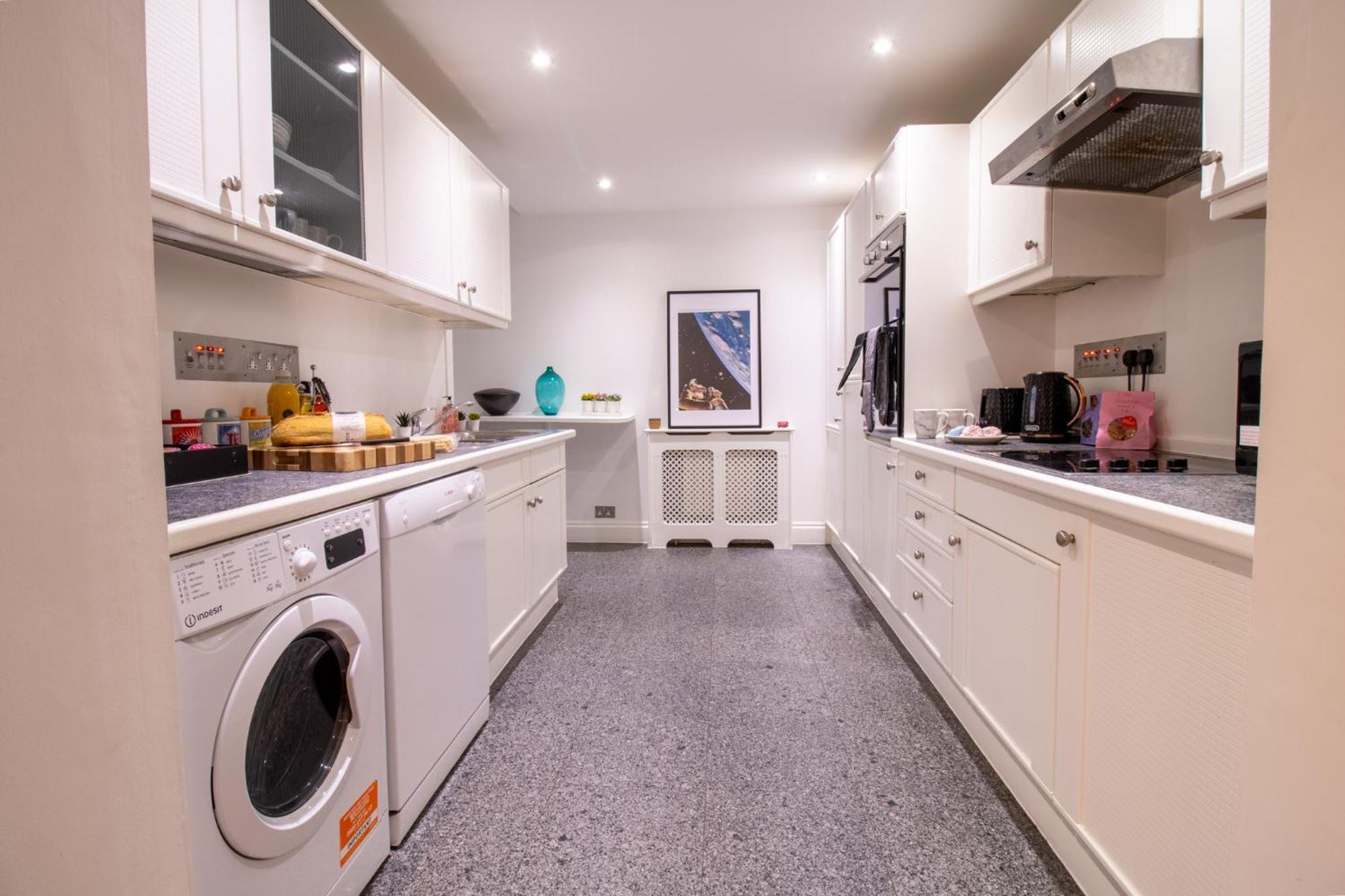 Appartement Spacious 2 Bedroom Flat With Pool Table Opposite Green Park 7 *
