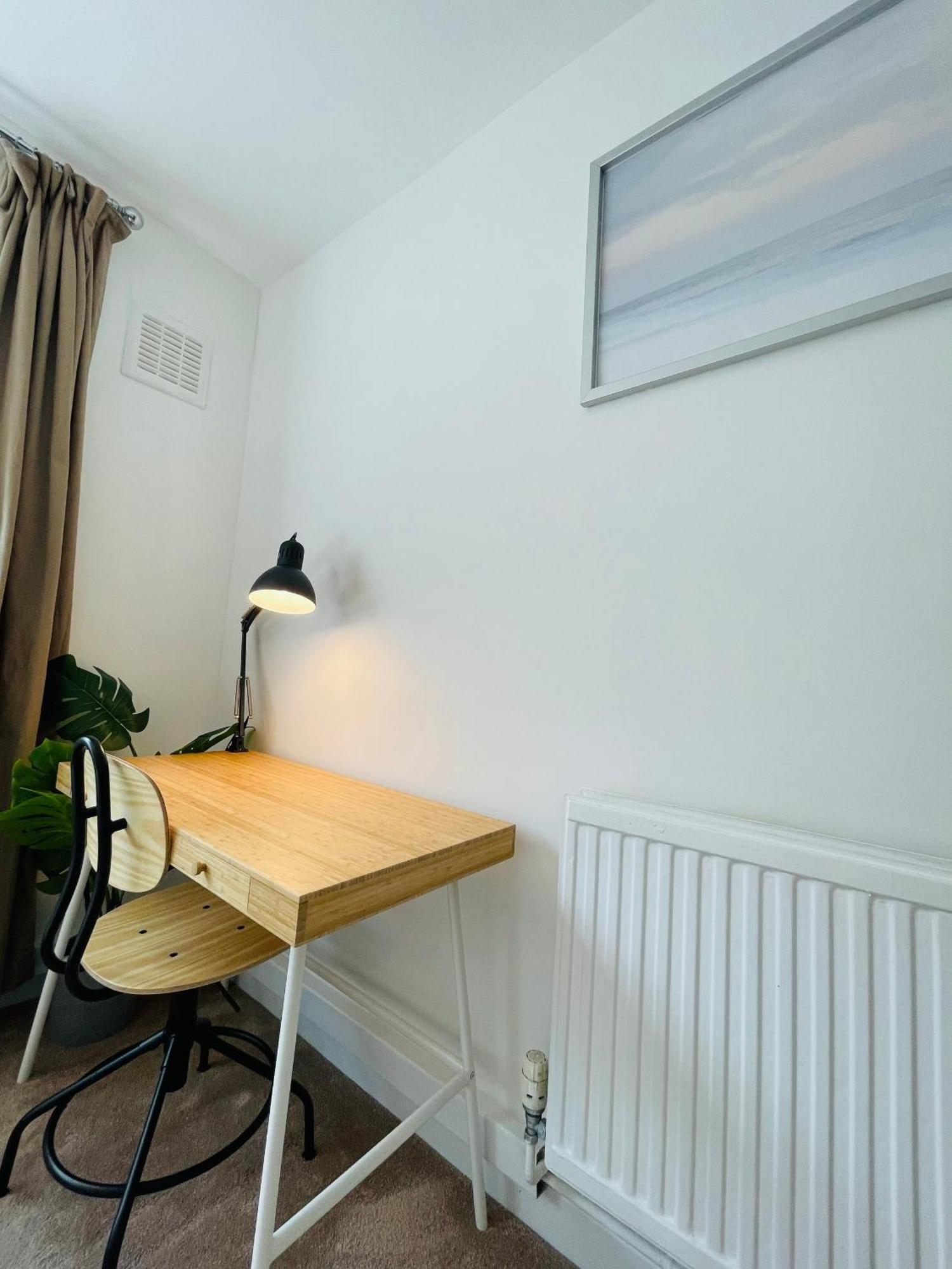 Greenwich By Sleepy Apartment