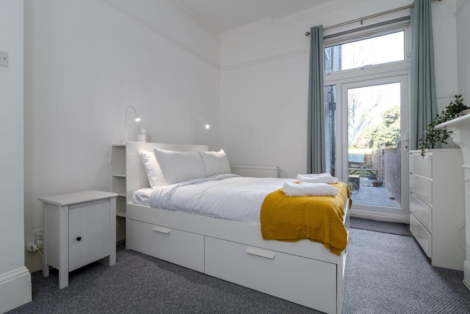 Guestready - Soberbo Moderno Com Jardim Em Kilburn
