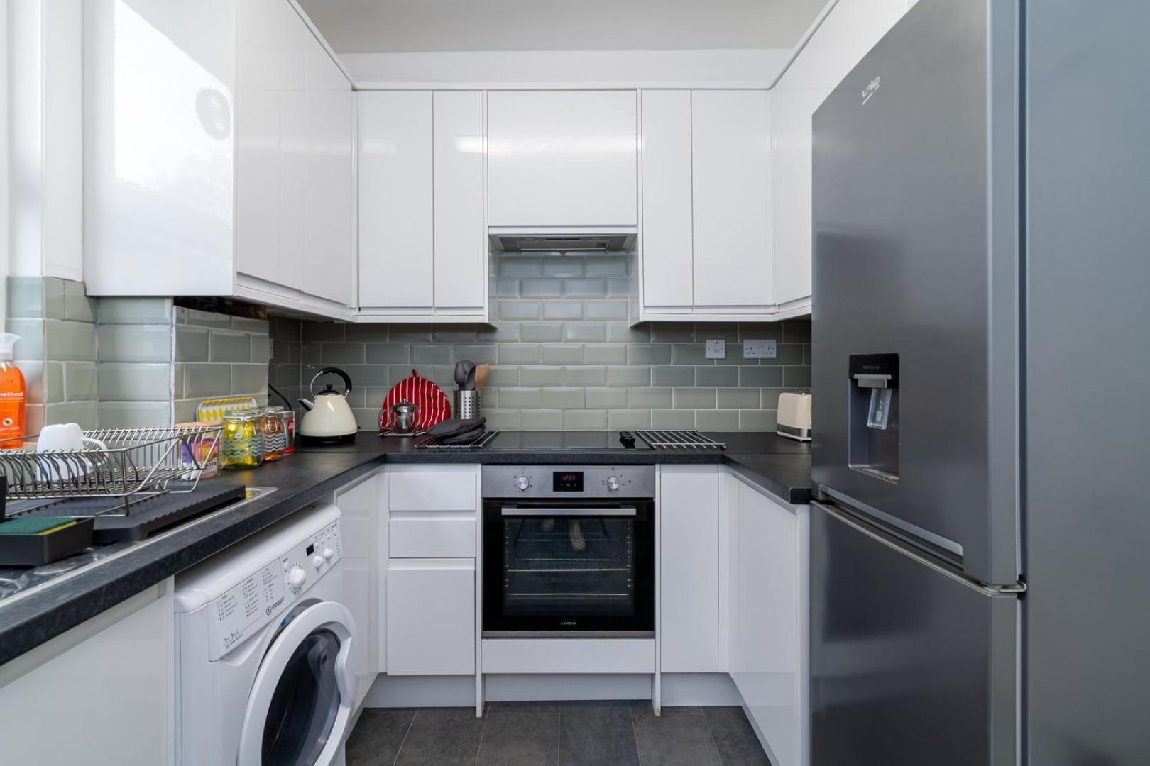 Guestready - Soberbo Moderno Com Jardim Em Kilburn