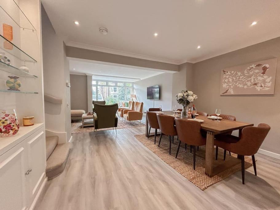 Holiday home Large 6 Bedroom Retreat In Holland Park