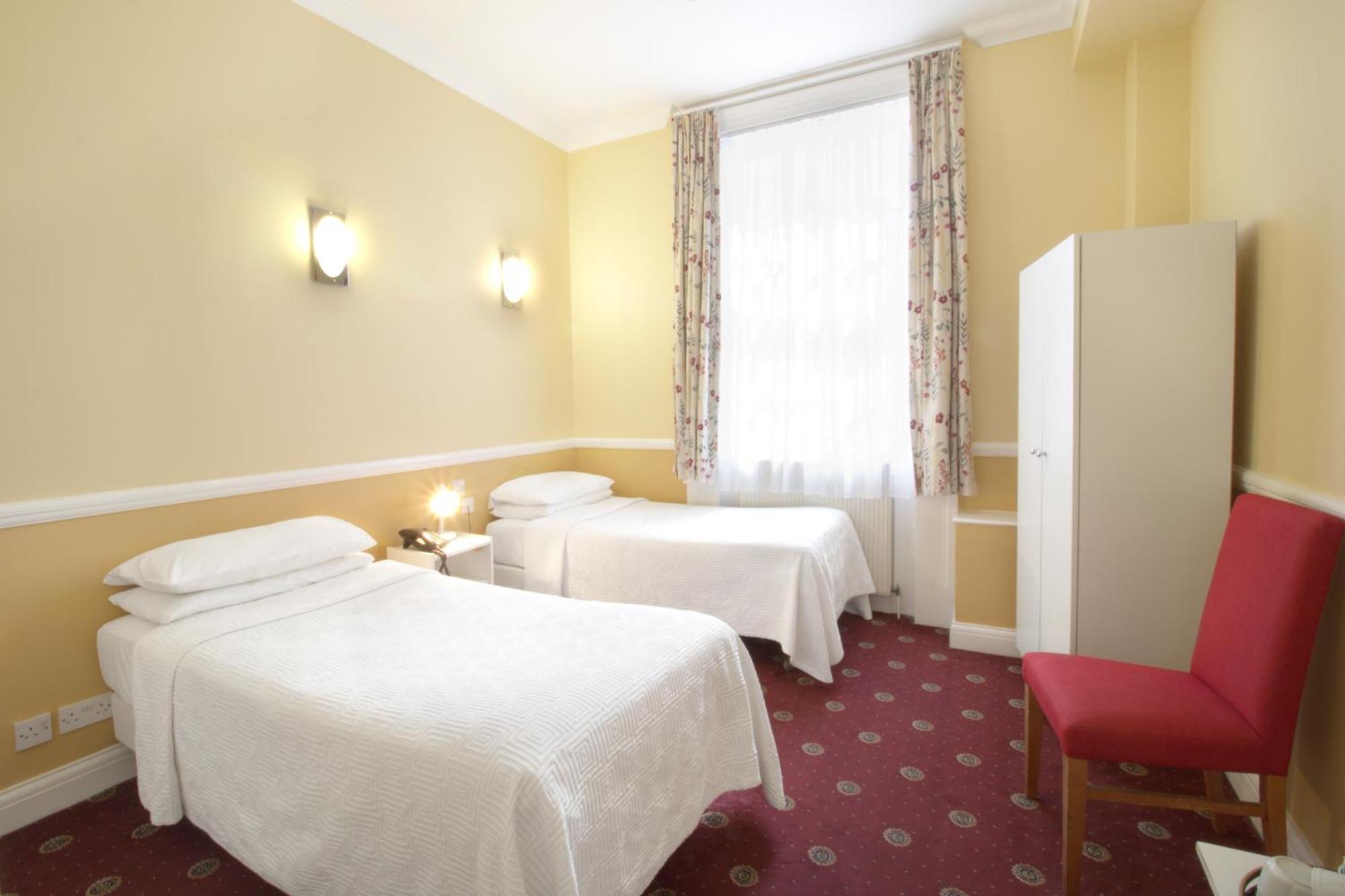 Balmoral House Hotel London