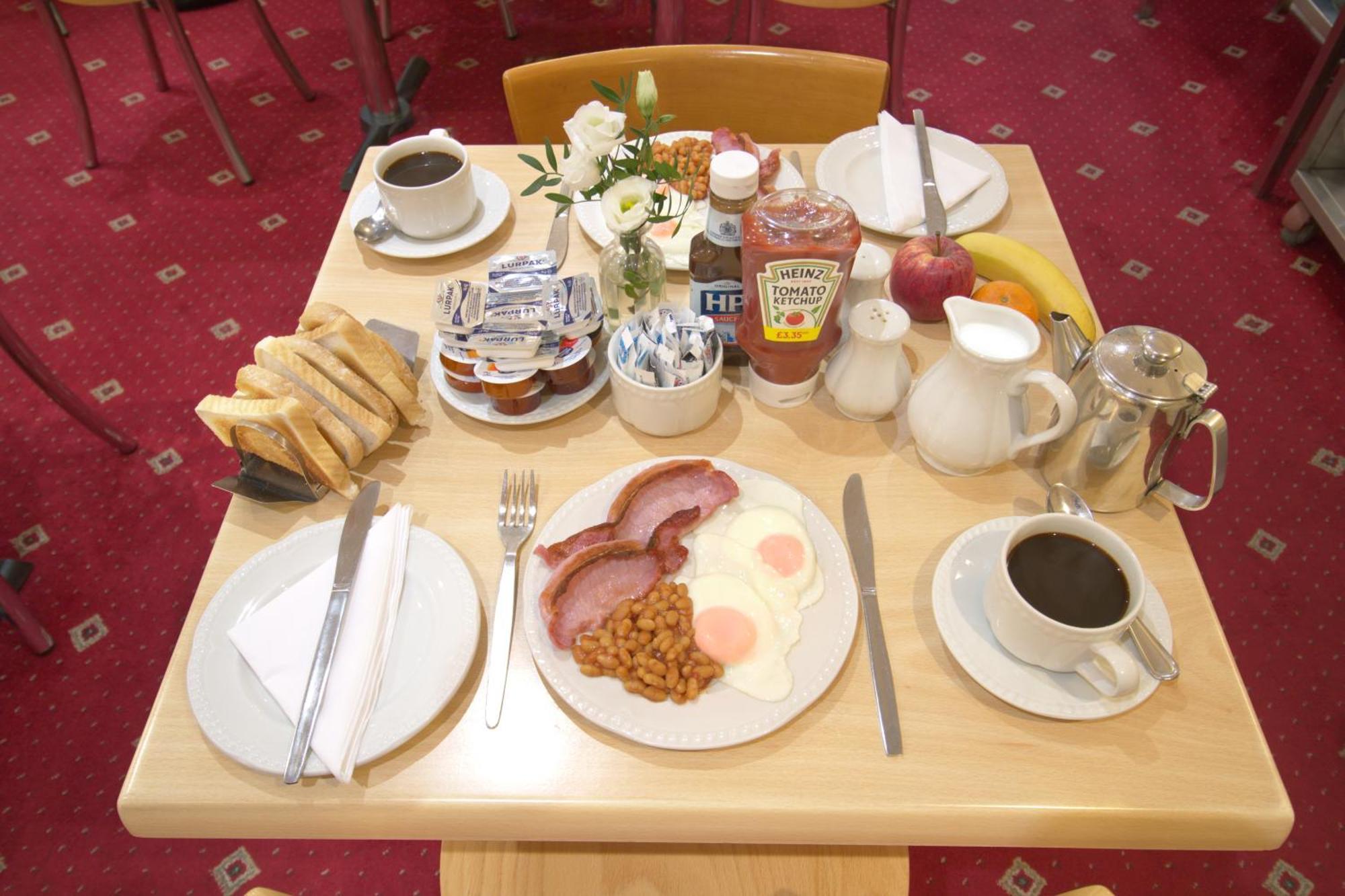 Balmoral House 2*
