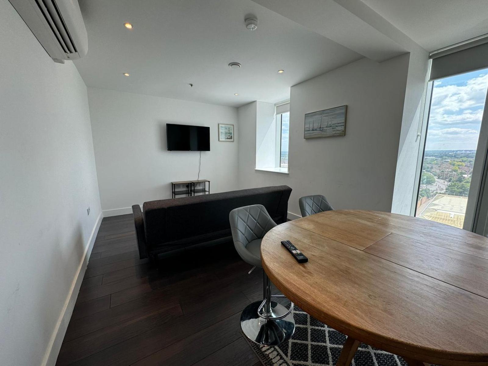 Cozy One Bedroom Flat 20 Mins Central Bp142 Apartment