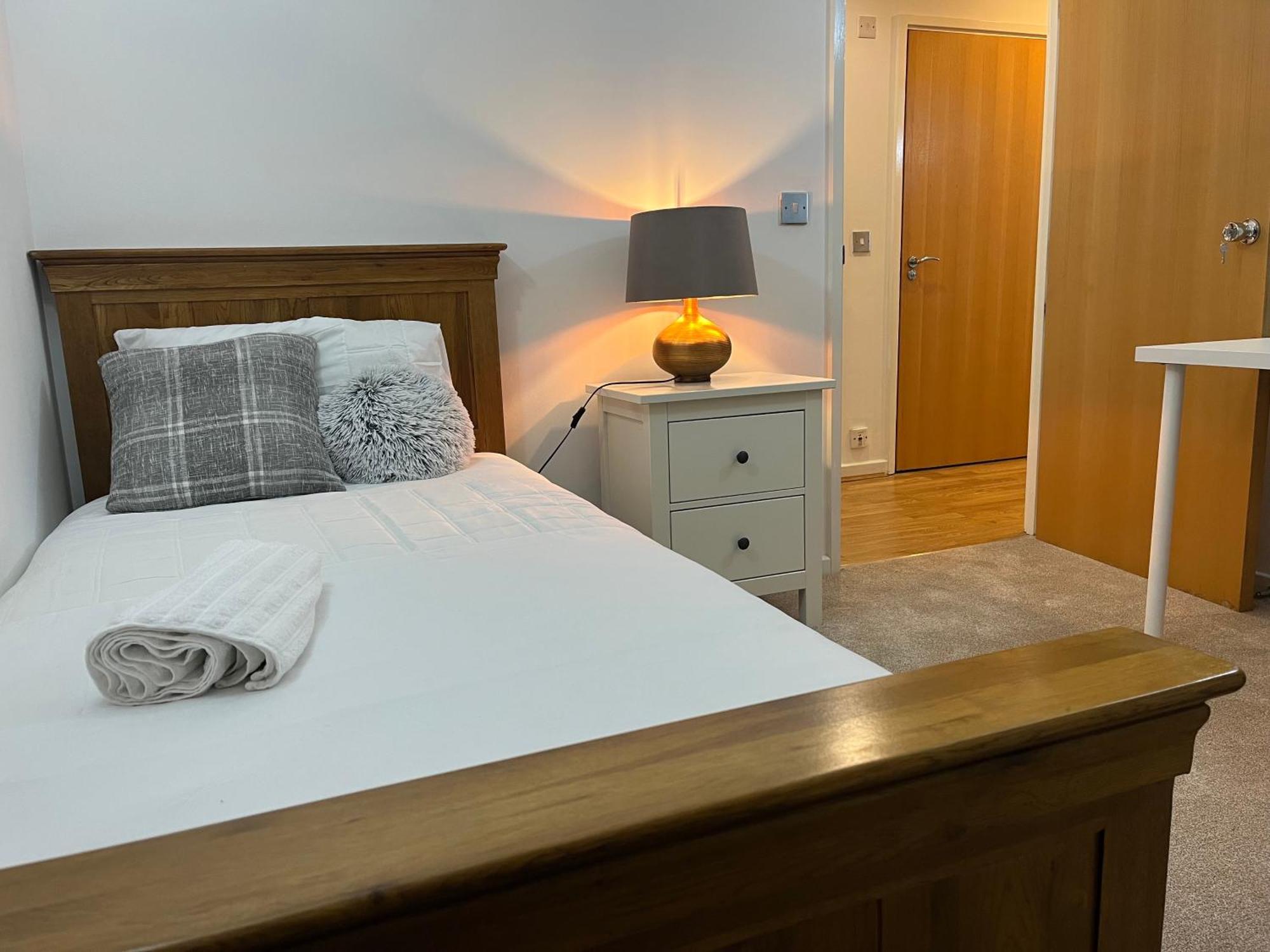Gasthuis Roomzzz Near The Excel Exhibition Centre Royal Victoria O2 Arena Central 24 Hour Self Check-in *
