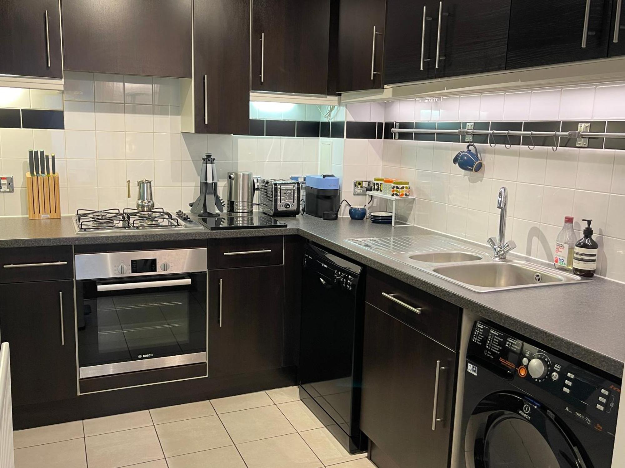 Lombok Near Old Street,islington,angel Apartment *